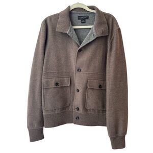 L The Men’s Store 100% wool beautiful button up